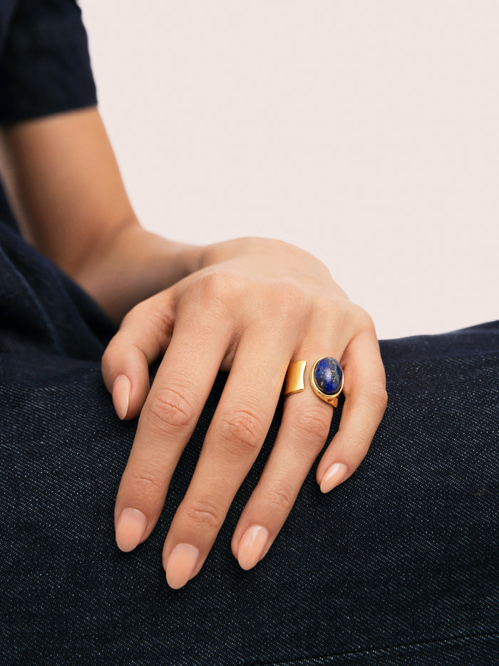 Anillo Índigo Azul Acero Baño Oro