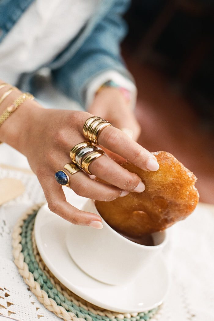 Anillo Índigo Azul Acero Baño Oro