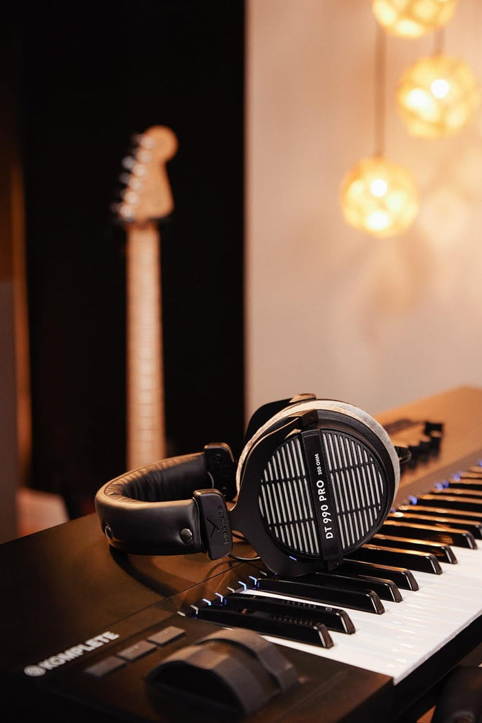 beyerdynamic DT 990 PRO Over-Ear Wired Studio Headphones (Black) - Unboxify