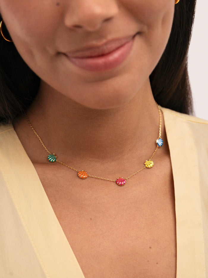 Collar Conchas Enamel Baño Oro
