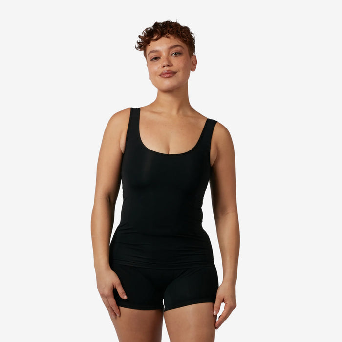 Model: Ariana is 5'7" and wears a medium