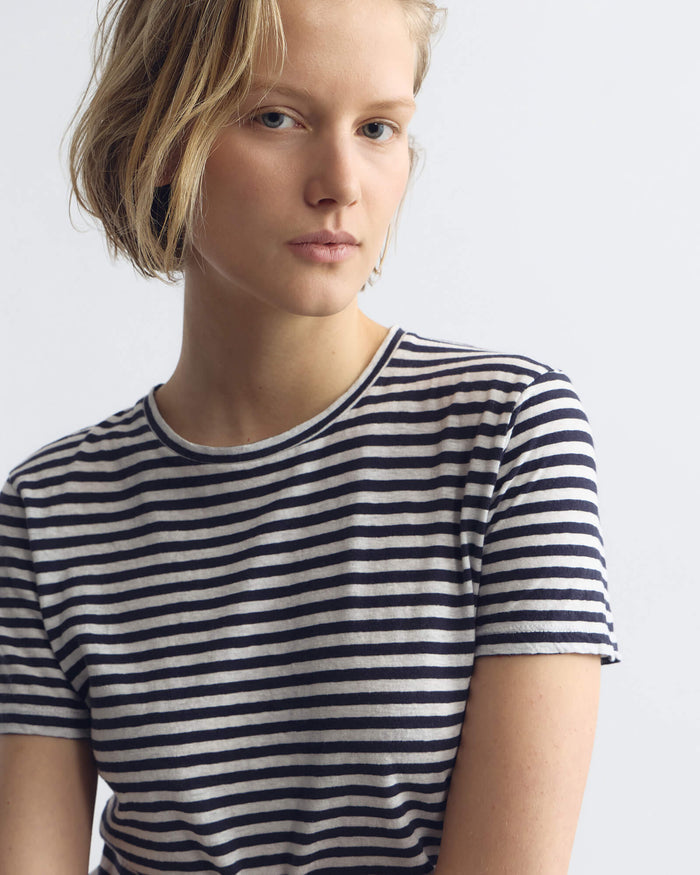 WHITE/DARK NAVY STRIPE