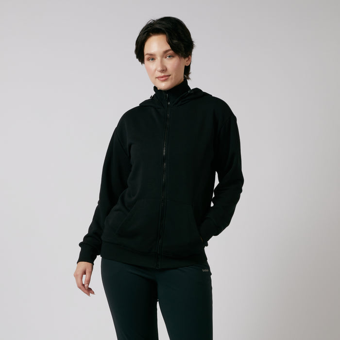 Model: Avery is 5'9" and wears a Medium