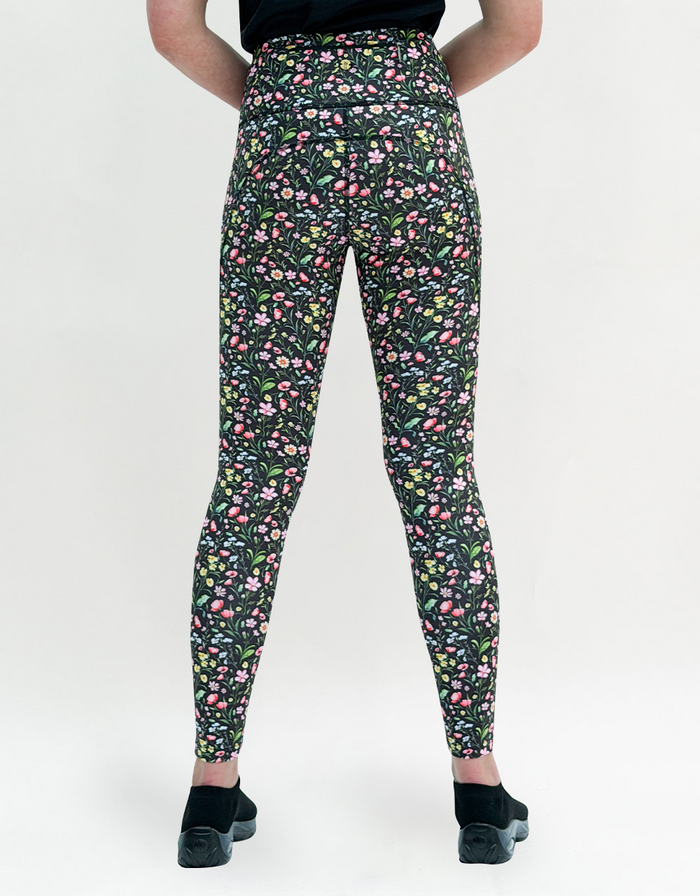 Painter's Meadow Activewear + Pockets