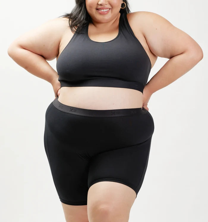 Model: Vanessa is 5'7" and wears a 2x
