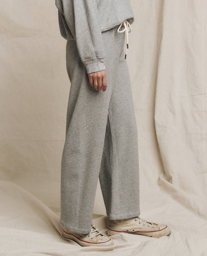 The Lap Sweatpant. Solid -- Varsity Grey SWEATPANTS THE GREAT. FALL 24 KNITS