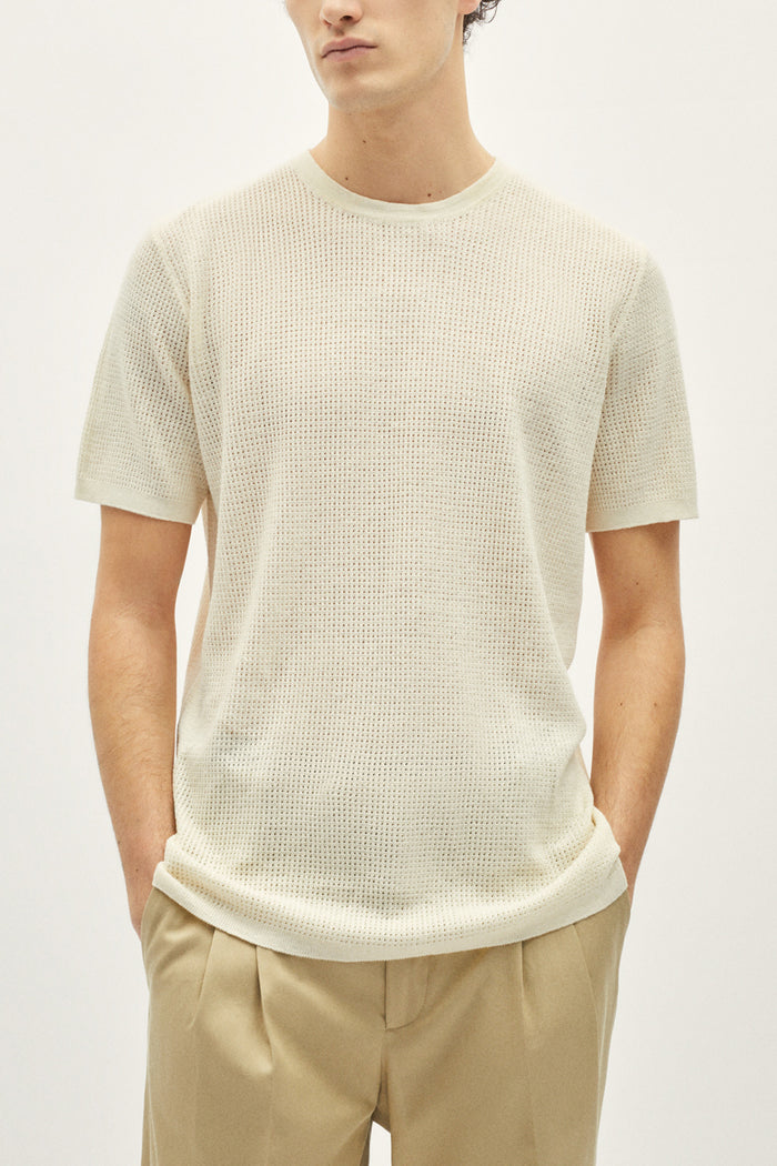 the linen cotton crochet t shirt milk white imperfect version