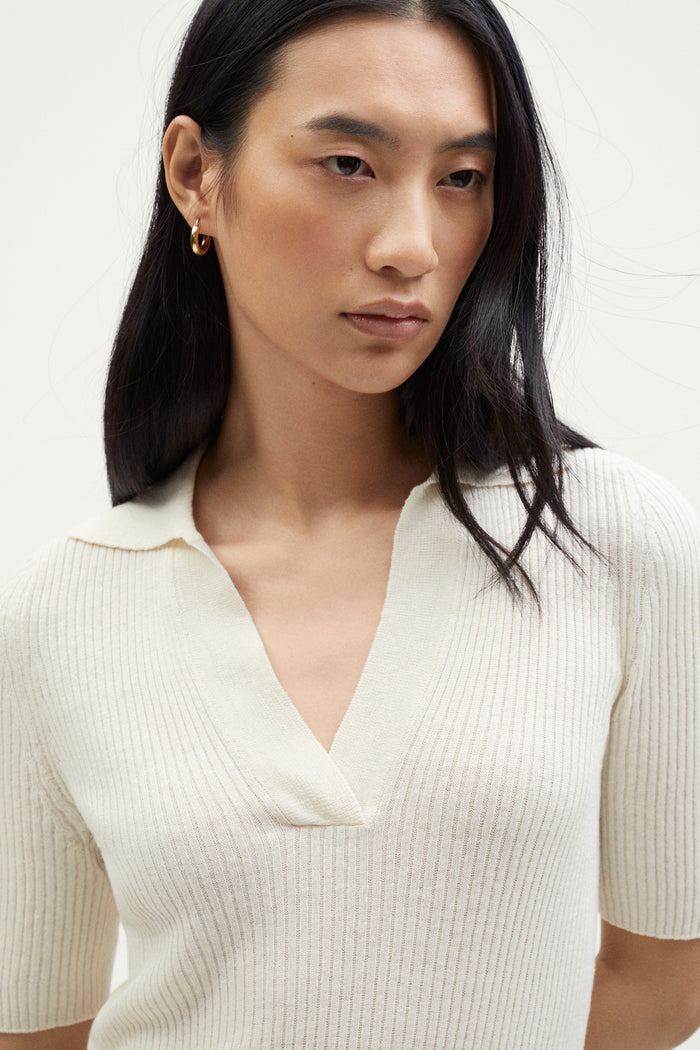 the linen cotton ribbed polo milk white