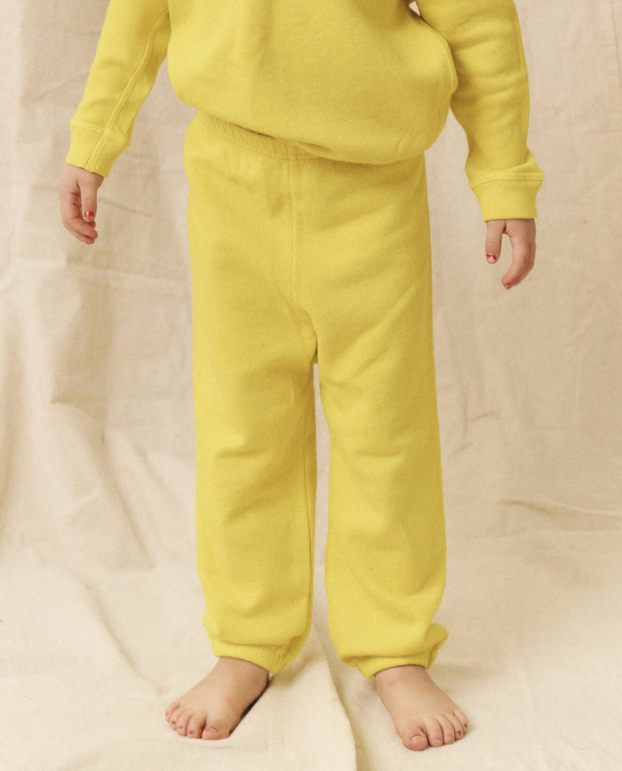 The Little Stadium Sweatpant. Solid -- Sunbeam SWEATPANTS THE GREAT. SP24 LITTLE