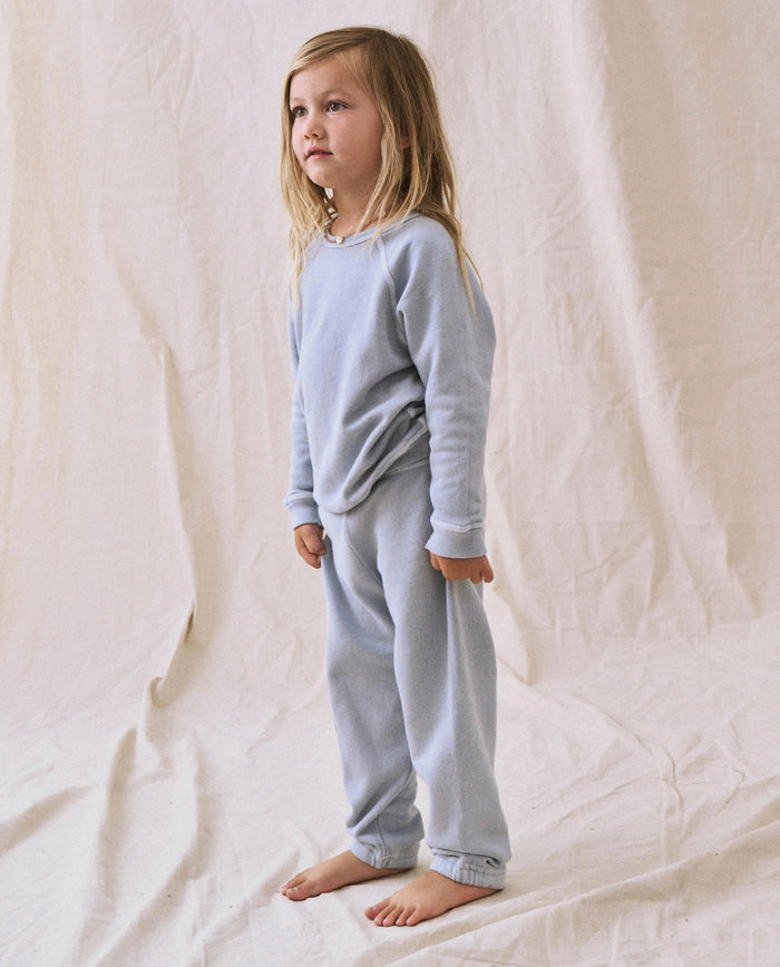 The Little Stadium Sweatpant. Solid -- Whisper Blue SWEATPANTS THE GREAT. HOL 22 LITTLE