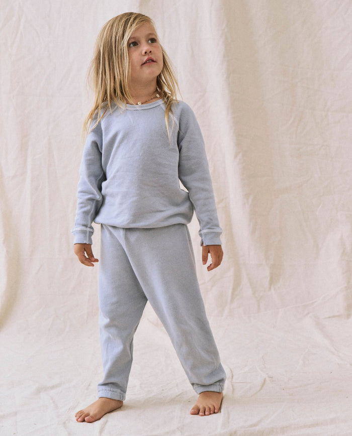 The Little Stadium Sweatpant. Solid -- Whisper Blue SWEATPANTS THE GREAT. HOL 22 LITTLE
