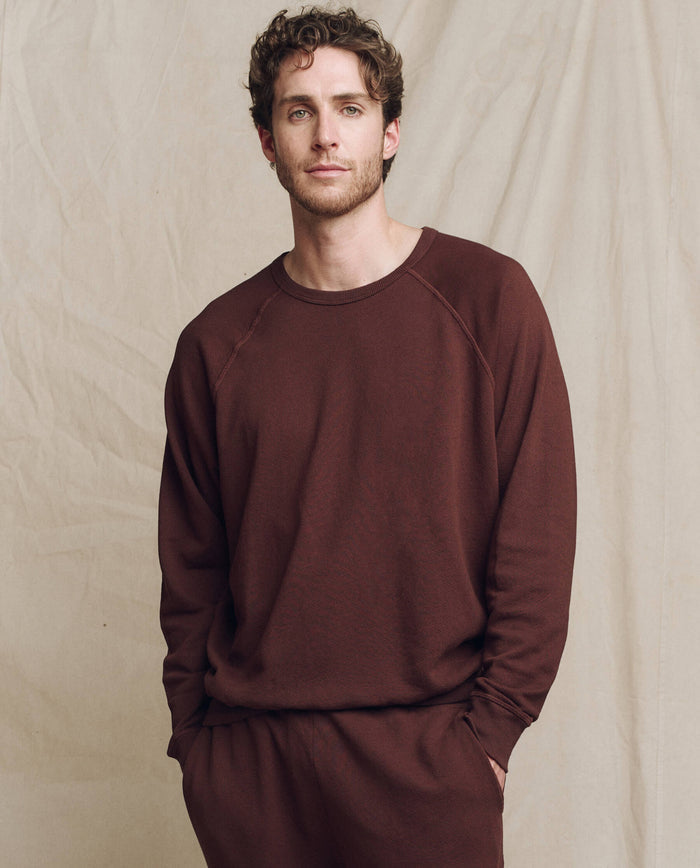 The Men's College Sweatshirt. -- Toasted Walnut SWEATSHIRTS THE GREAT. FALL 24 MEN