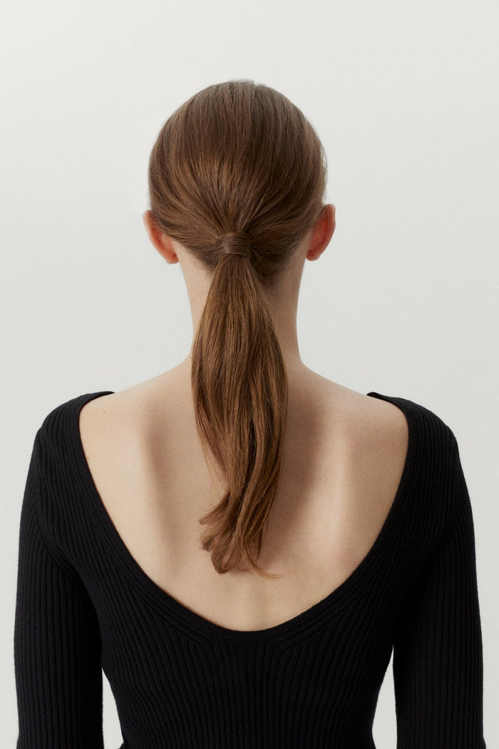the merino wool back neckline top black