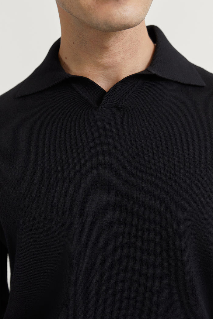The Merino Wool Buttonless Polo Black