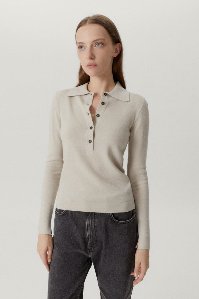 the merino wool knit polo pearl