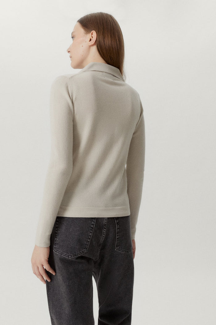 the merino wool knit polo pearl