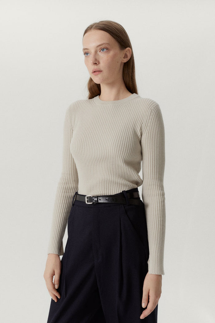 the merino wool ribbed sweater  pearl