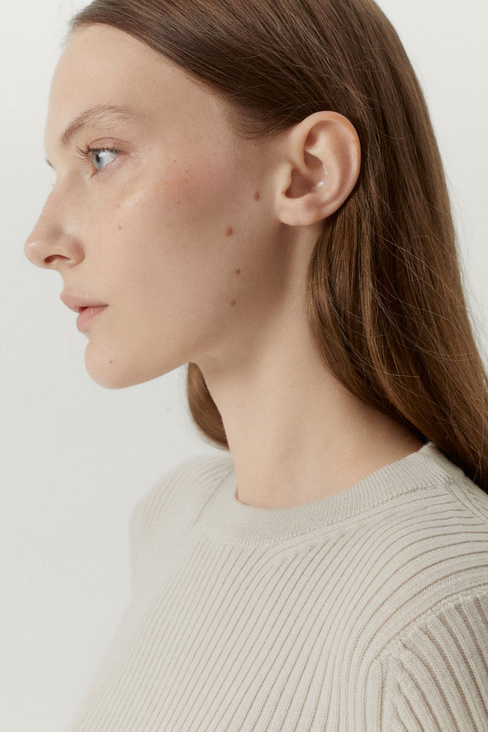 the merino wool ribbed sweater  pearl