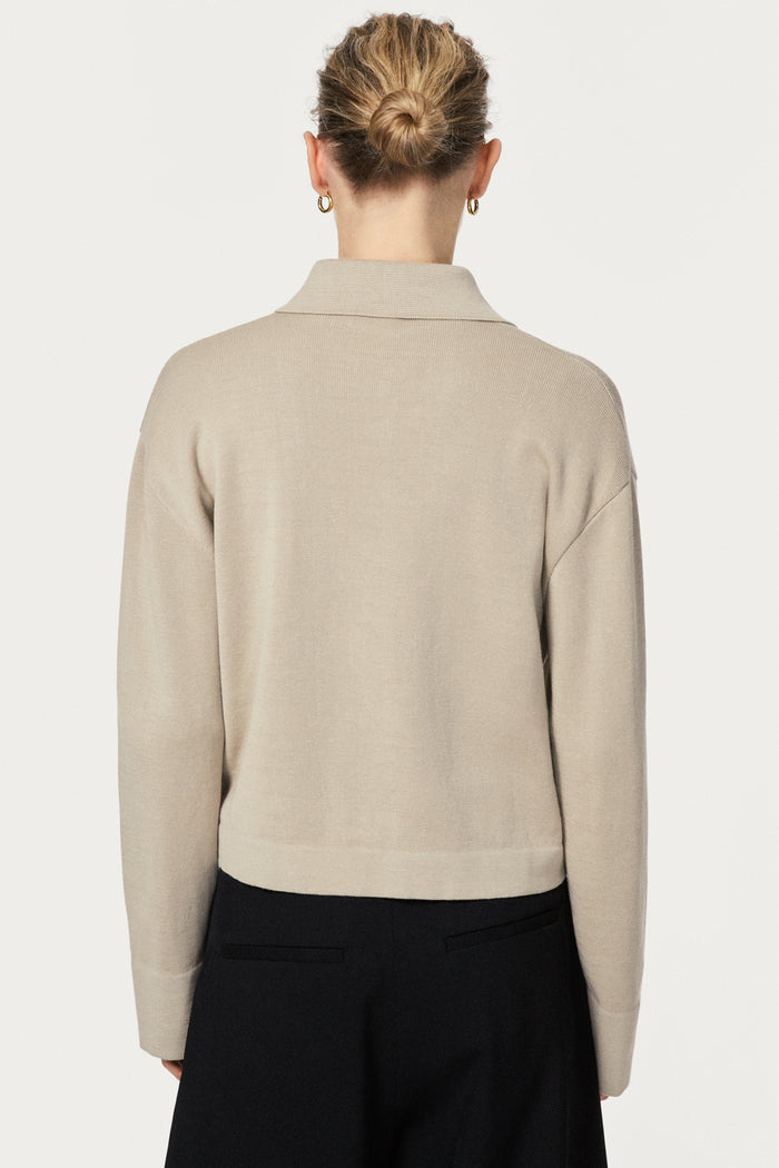 The Organic Cotton Overshirt hay