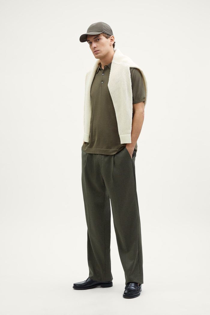 the organic cotton polo kaki green