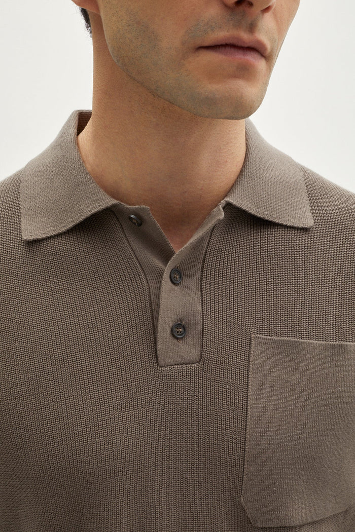 the organic cotton ribbed polo shirt tobacco