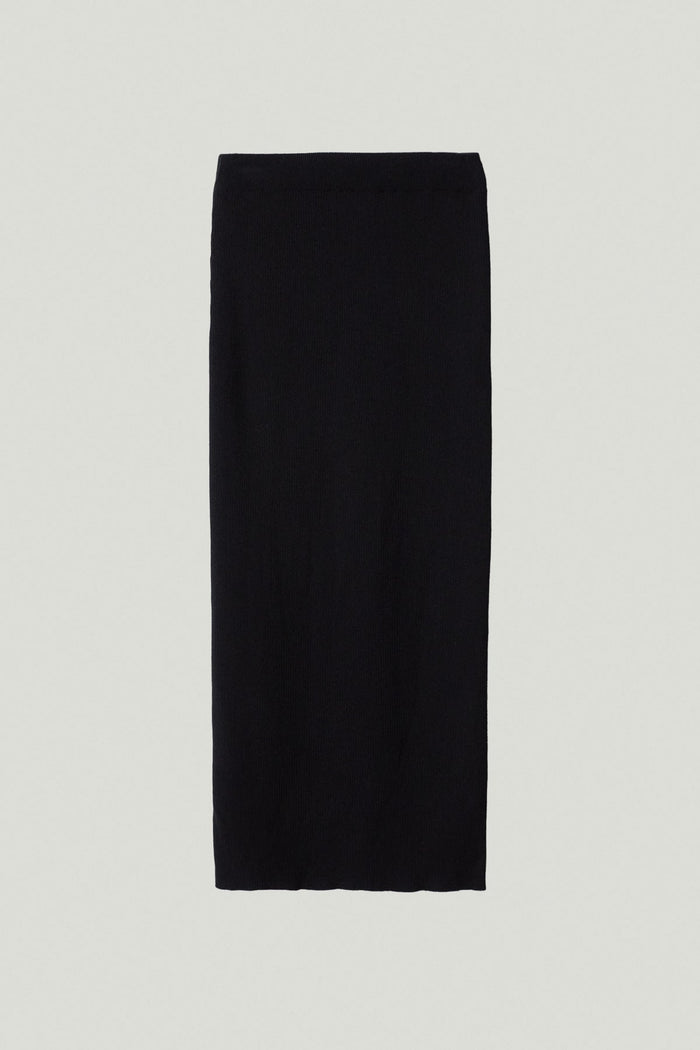 the organic cotton ribbed skirt black
