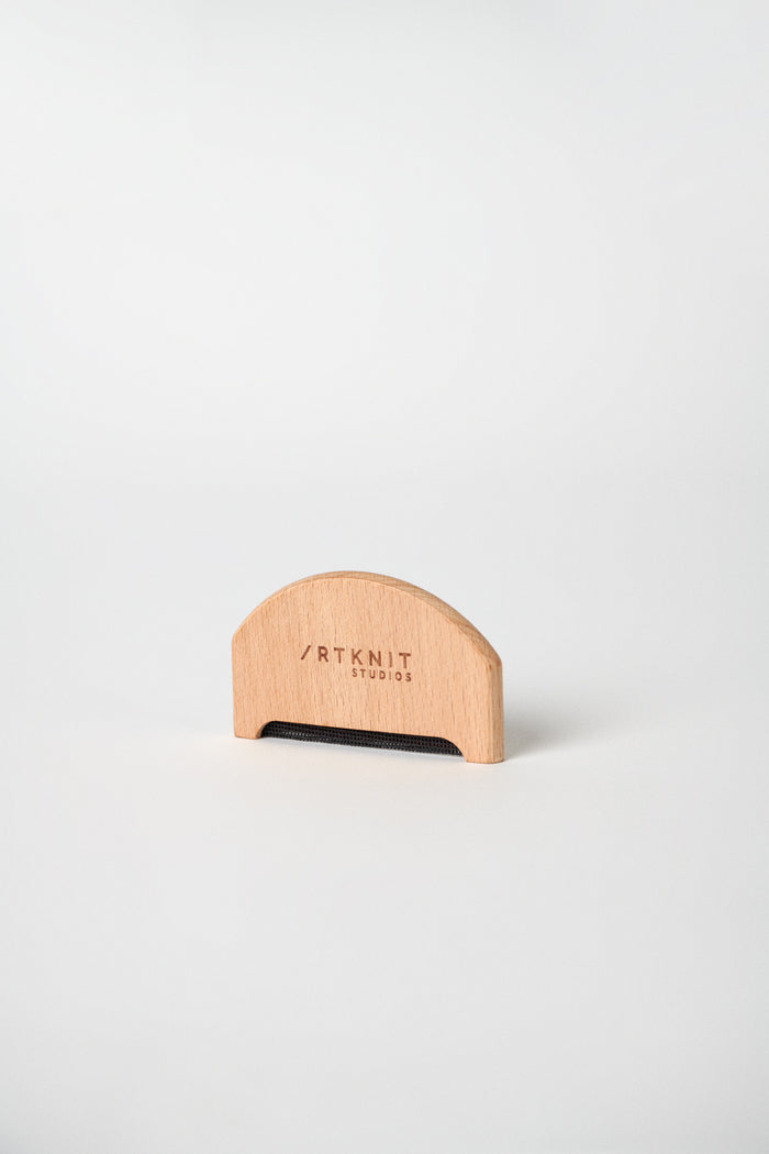 The Pilling Knitwear Comb