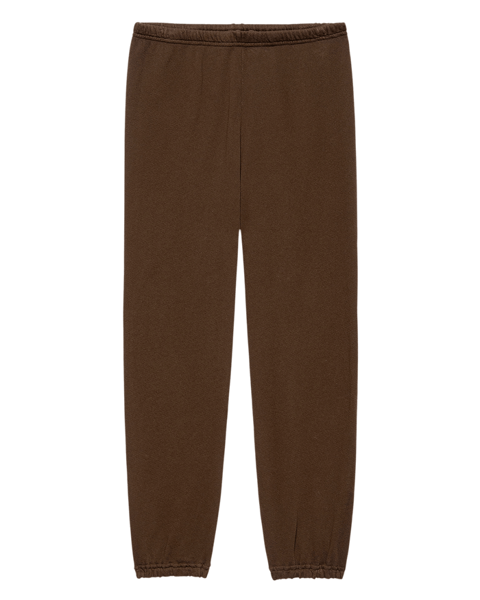 The Stadium Sweatpant in Driftwood by THE GREAT. F26 SEASONAL CORE, featuring an elastic waistband and elastic cuffs, displayed flat on a white background.