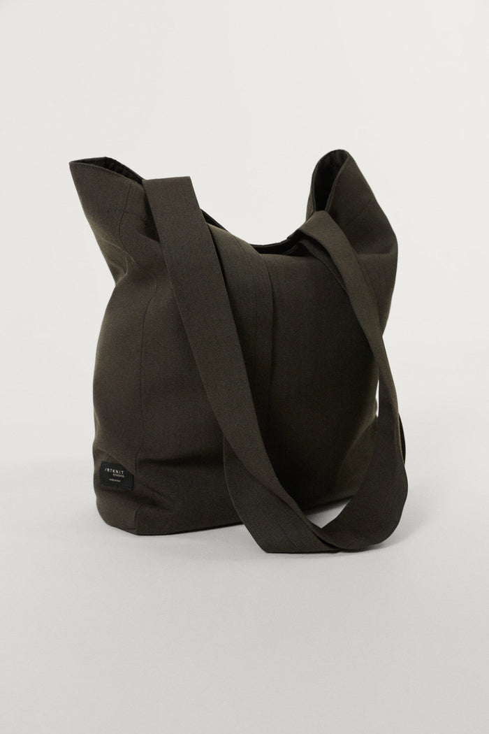 The Twill Wool Tote Bag dark green