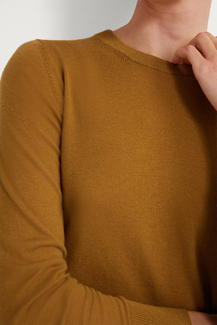 The Ultrasoft Wool Round-Neck Green Curry