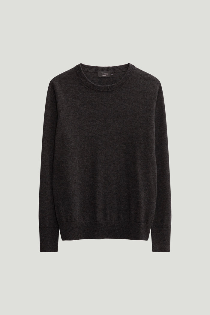 The Ultrasoft Wool Round-Neck