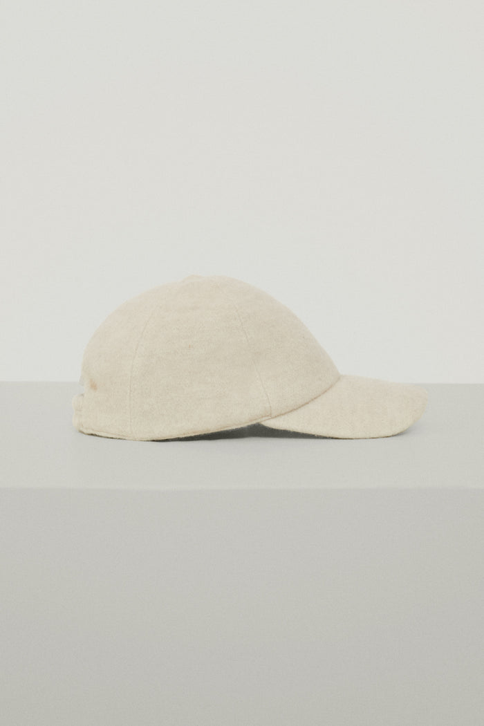 The Woolen Baseball Hat -  ecru