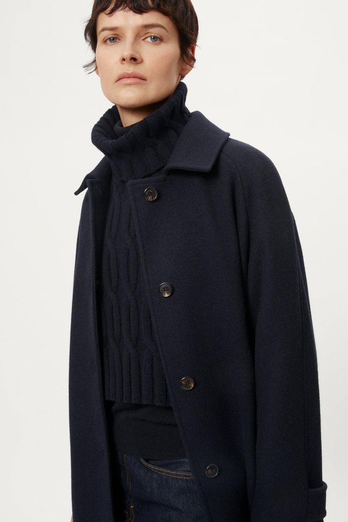 The Woolen Cable Bib