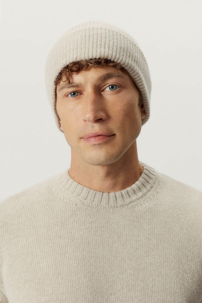 the woolen ribbed beanie ecru