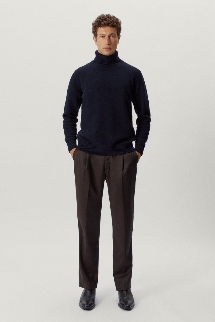 the woolen roll neck blue navy