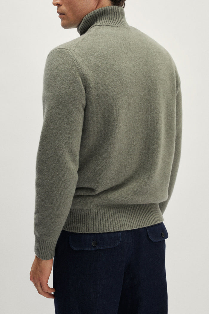 The Woolen Roll-Neck