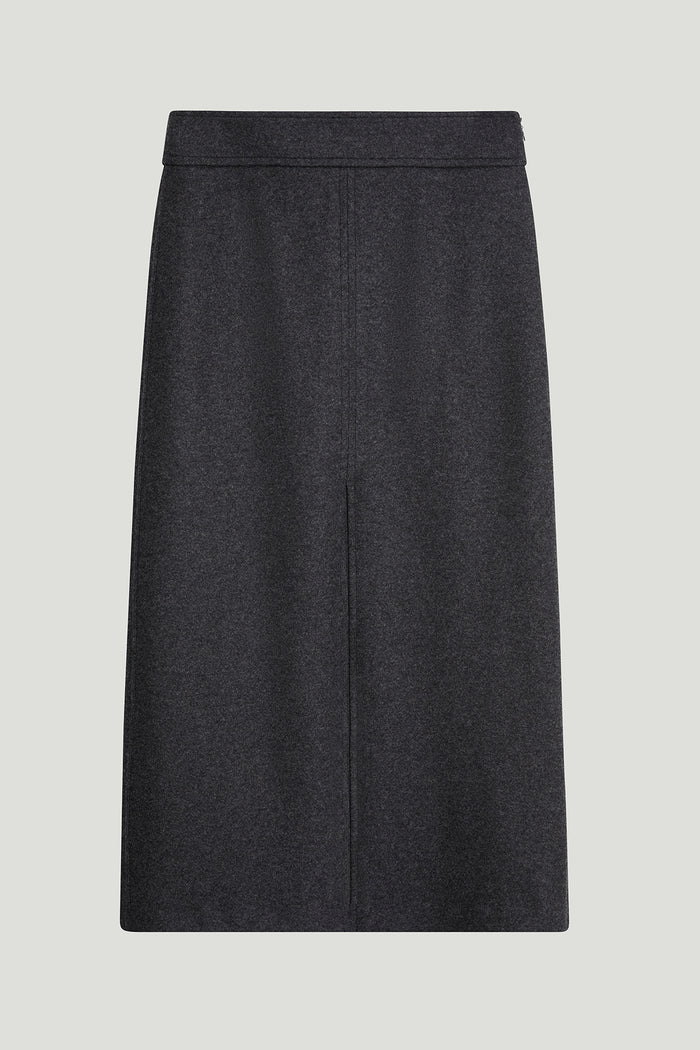 The Woolen Skirt